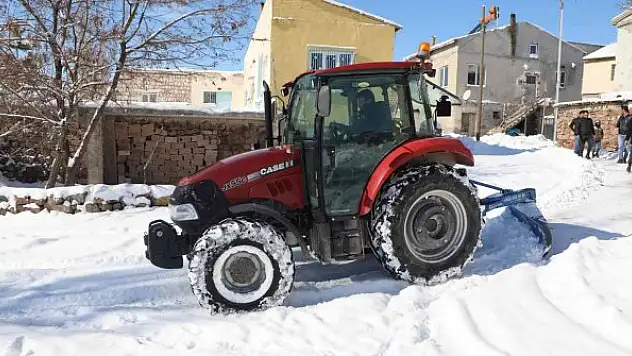 Kar bıçakları belediyeden, temizlik mahalleliden