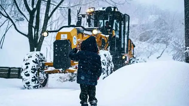 Kar sebebiyle kapanan yollar açıldı