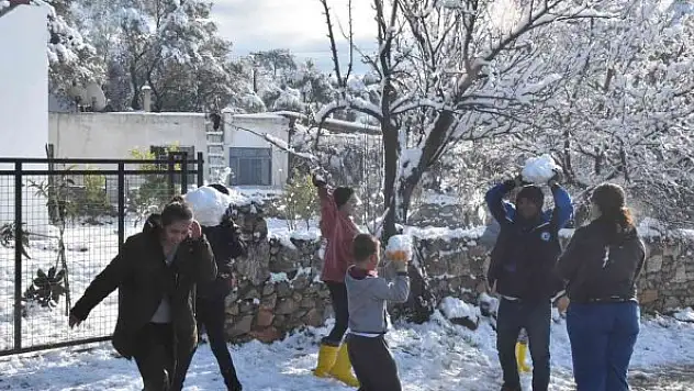 İstanbul'a çile olan kar, Bodrum'a neşe oldu