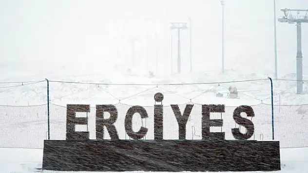 Erciyes'te kar kalınlığı 1.50 metreye ulaştı