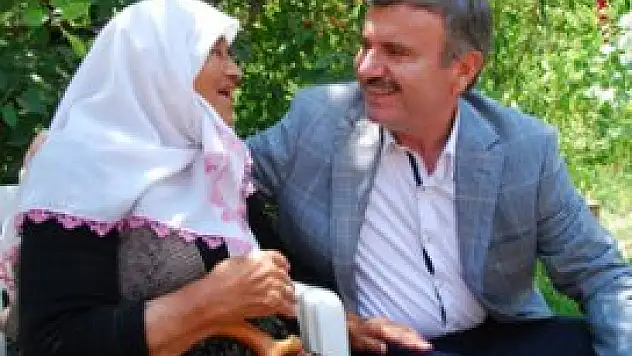 'Anne sevgisi sevgilerin en güçlüsüdür'