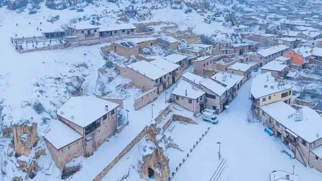 Tarihi Frig Vadisi seyrine doyumsuz manzara ortaya çıkardı