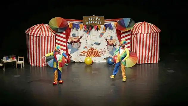 Çocuklara özel tiyatro şenliği devam ediyor