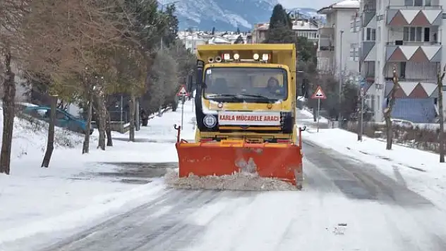 Muğla'da kar yağışının etkileri kalktı