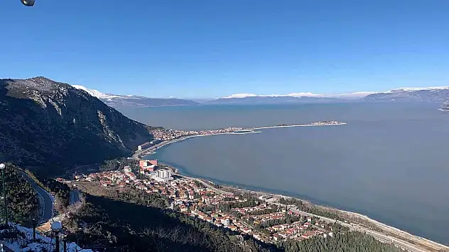 Eğirdir'de 3.2 büyüklüğünde deprem