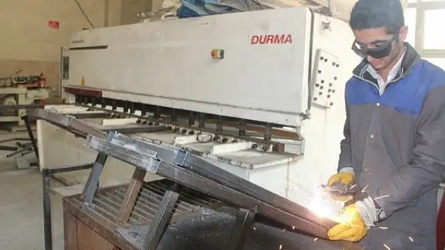 Müdür Gür: 'Meslek liseliler daha kolay iş buluyor'