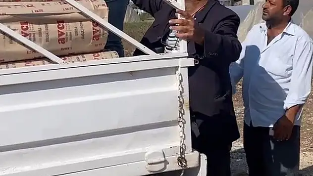 İhtiyaç sahibi ailelere soba dağıttı