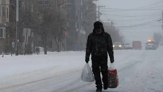 ABD'de kar fırtınası: 100 binden fazla kişi elektriksiz kaldı