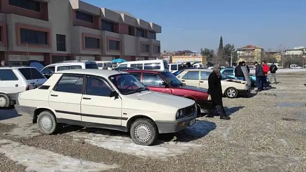 Otomobil pazarında yaprak kıpırdamıyor