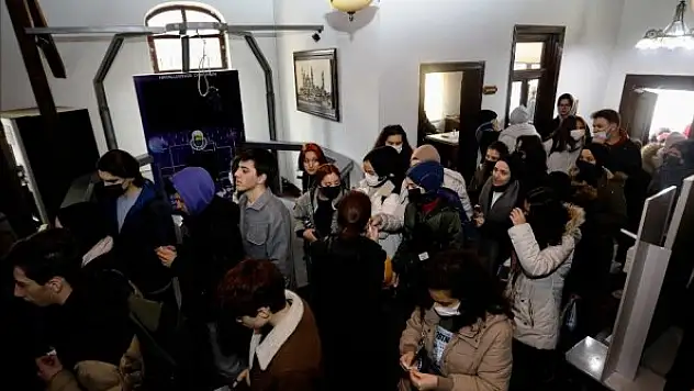 Nöbetçi kitaphanelerde sınav yoğunluğu