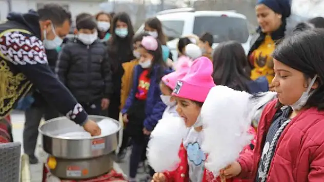 Yarıyıl Çocuk Festivali tüm renkleriyle devam ediyor