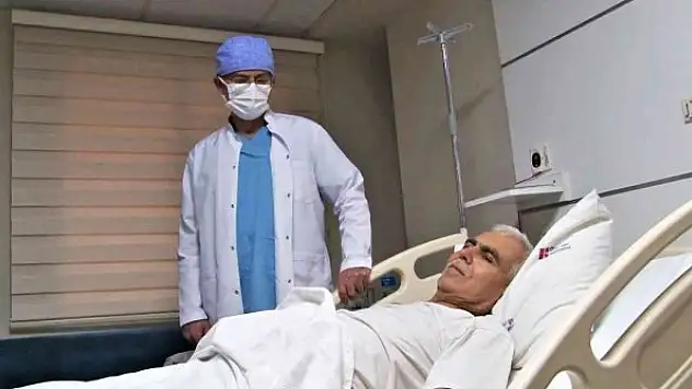 13 yıl sonra ikinci bir safra kesesi olduğunu öğrenince şok oldu