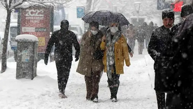 Covid-19 vakalarında artış yaşanıyor