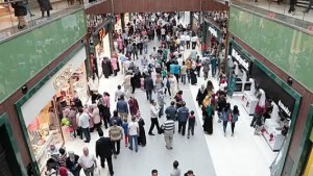 Konya'nın ilk outlet alışveriş merkezi açıldı