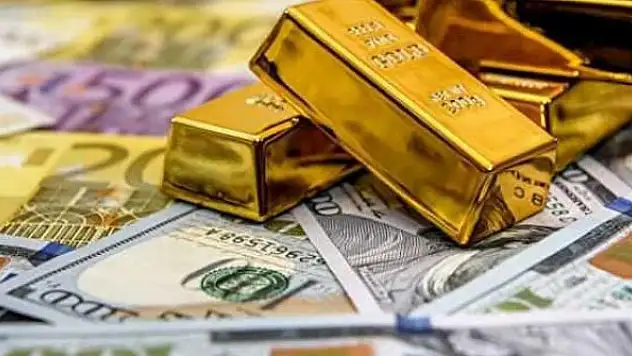 Dolar düştü, altın yükseldi