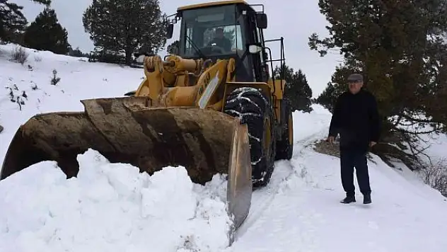 Antalya'nın yüksek kesimlerinde karla mücadele çalışması devam ediyor