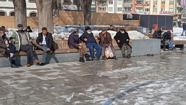 Haftalar sonra sıcak havayı görenler kendilerini dışarı attı