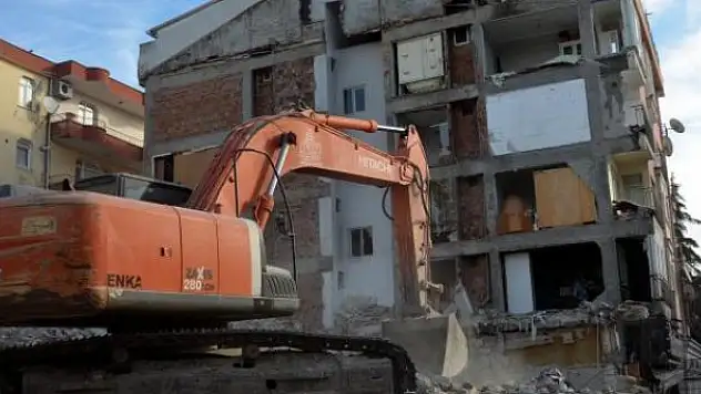 Duvarı 40 yıl boyunca ortak kullandıkları ortaya çıktı