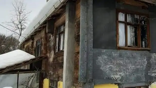 Video çekip yardım isteyen aileye yetkililer ulaştı