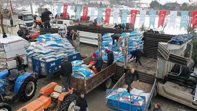 Hayvan yetiştiricilerine 8 bin ton yem desteği