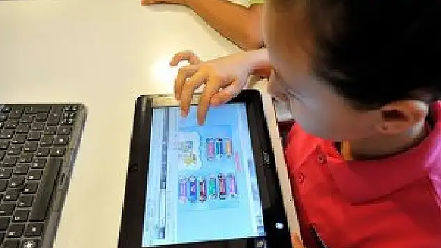 'Tatilde çocuğunuzu bilgisayar oyunlarına terk etmeyin'