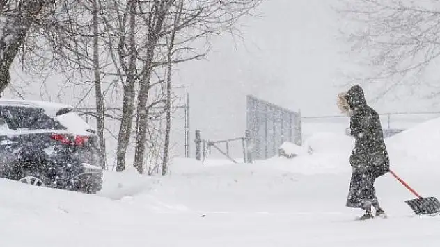 ABD'de kış sert geçiyor: 300 bin kişiyi kapsayan elektrik kesintileri