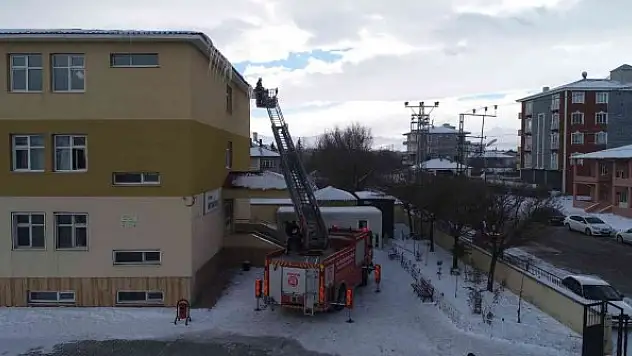 Buz timi görev başında