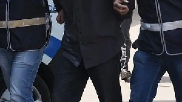 Eski il emniyet müdür yardımcısı gözaltına alındı