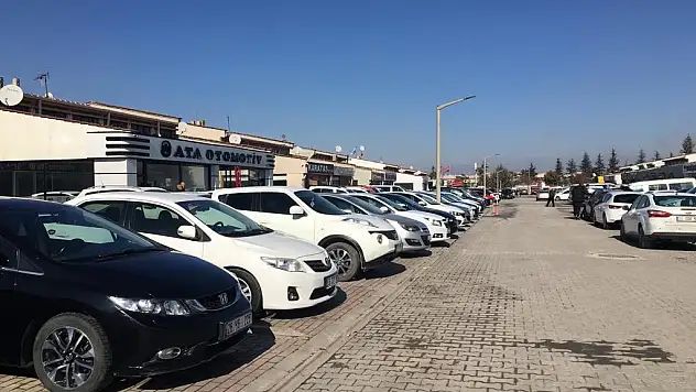 İkinci el araç satıcıları bahardan umutlu