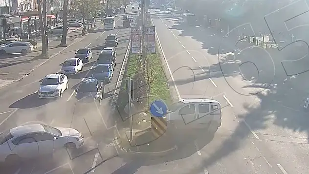 23 ilde meydana gelen trafik kazası Kent Güvenlik Sistemi kameralarına yansıdı