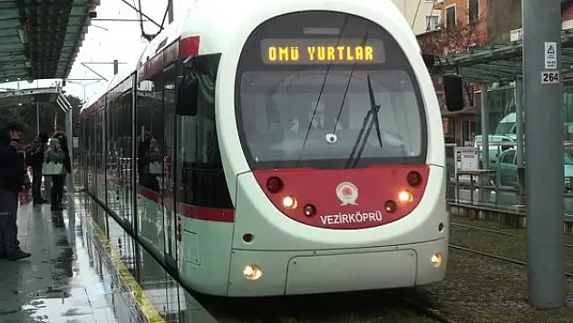 Günde 300 seferle 14,8 milyon yolcu taşıdı