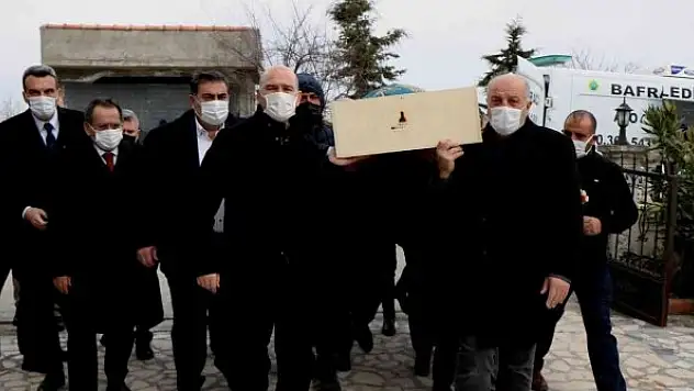 Bakan Soylu'nun dayısı toprağa verildi