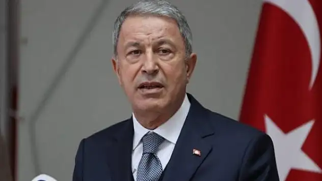 Bakan Akar, IKBY Başkanı Barzani ile görüştü