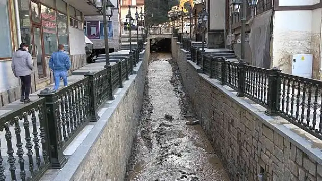 Taşan derenin üzeri açılınca ilçe yepyeni bir görünüme kavuştu