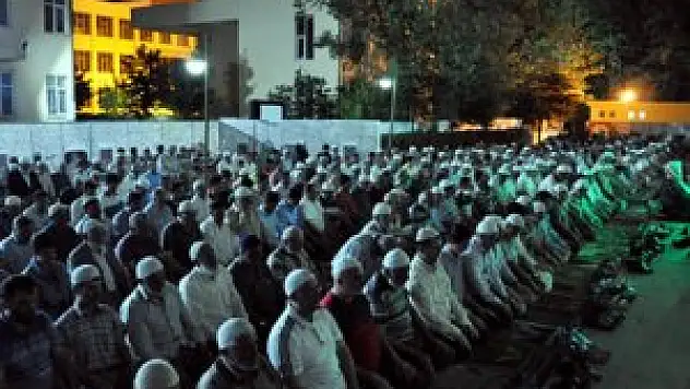 NEÜ'de Gök Kubbe Altında Ramazan Geceleri