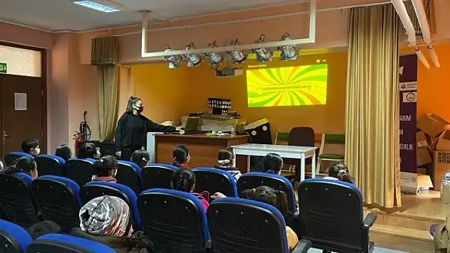 Çocuk istismarına karşı farkındalık eğitimi