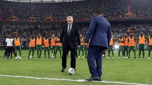 Cumhurbaşkanı Erdoğan Senegal'de stadyum açılışına katıldı