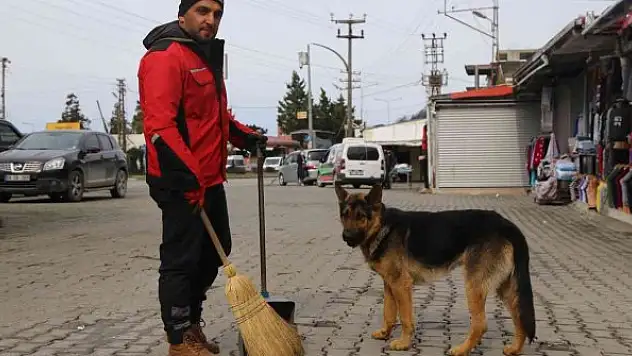 Temizlik işçisi ile köpeğin kıskandıran dostluğu