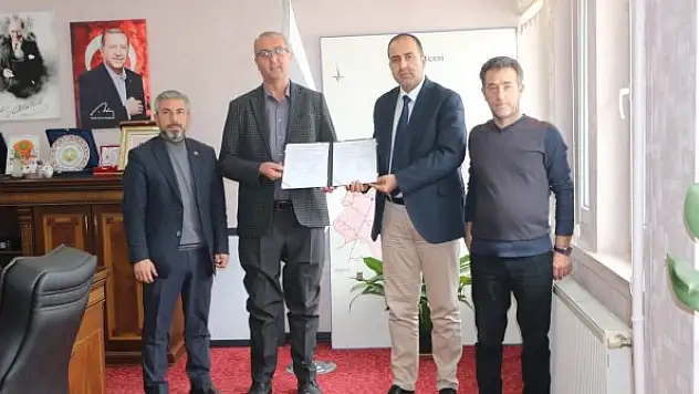 Yunak Belediyesi  işçilerine zam yapıldı