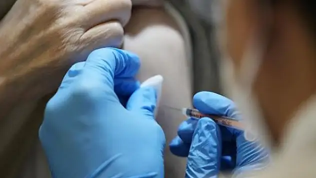 Moderna aşısı AB'de 6-11 yaş grubu için önerildi