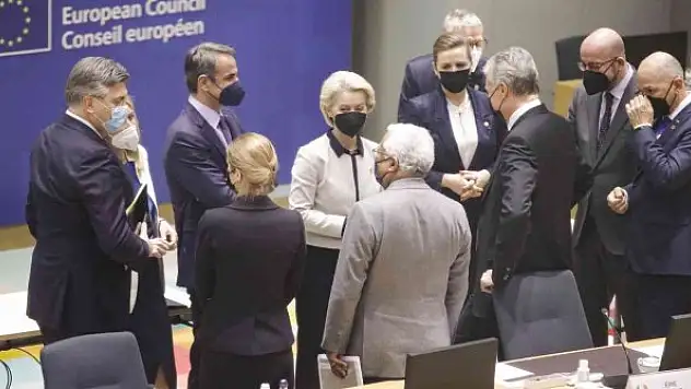 AB Liderleri Rusya'ya ek yaptırımları kabul etti