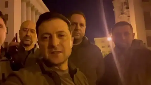 Zelenskiy: Hepimiz buradayız, bağımsızlığımızı ve devletimizi koruyoruz