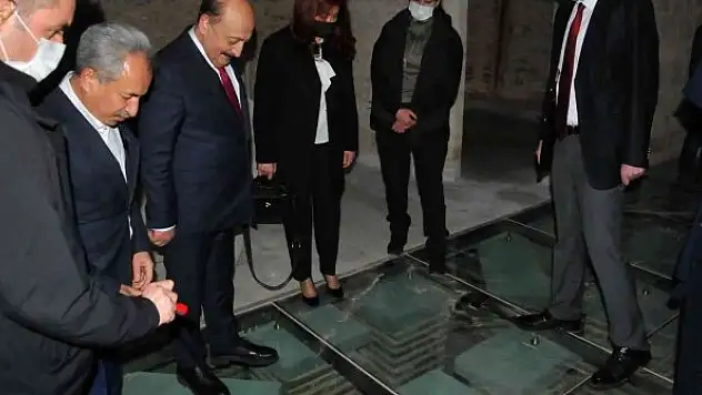 Çalışma ve Sosyal Güvenlik Bakanı Bilgin Akşehir'i ziyaret etti