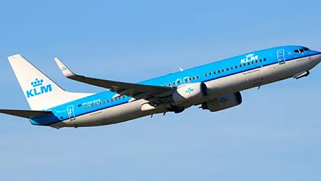 KLM, Rusya'ya tüm uçuşlarını iptal etti