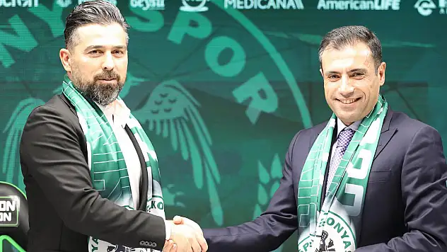 Konyaspor Başkanı'ndan İlhan Palut'a tam destek!