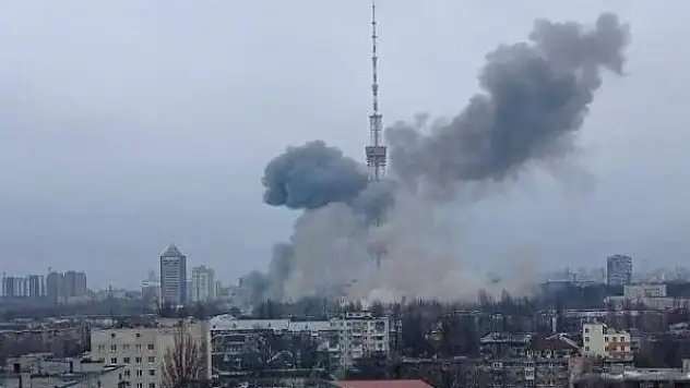 Kiev'de TV verici kulesi vuruldu