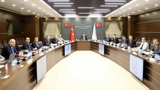 Fiyat İstikrarı Komitesi'nin üçüncü toplantısı başladı