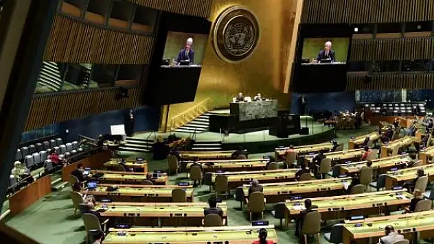 BM Genel Kurulu, Rusya'nın saldırısını kınayan tasarıyı kabul etti