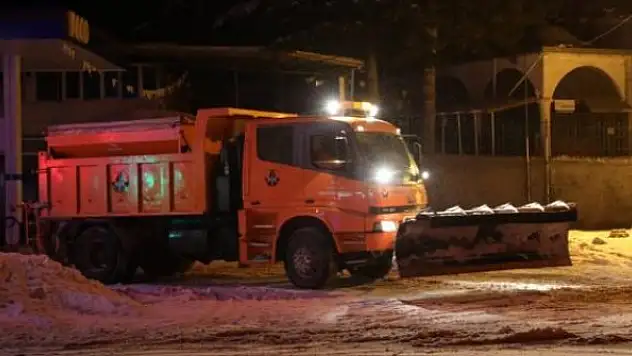 Muğla-Denizli kara yolu ulaşıma kapandı