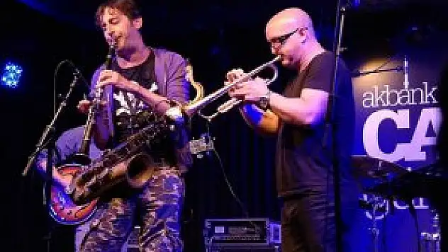 Ünlü saksafoncu Bearzatti İstanbul'da sahne aldı